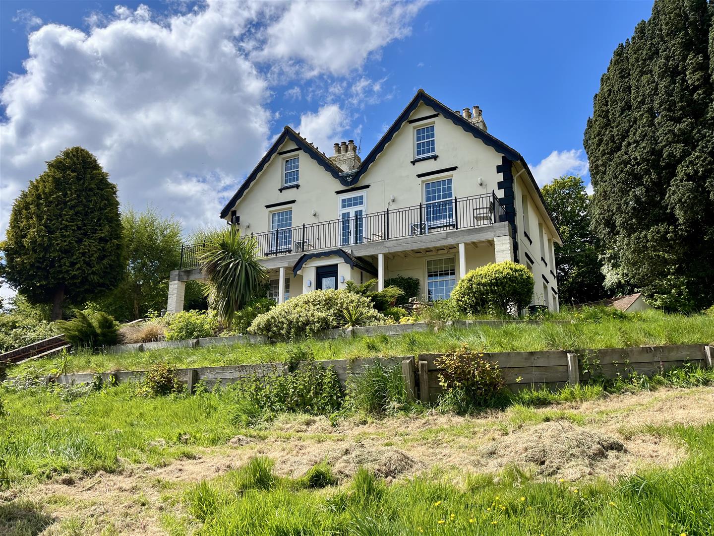 Warren Road, Fairlight